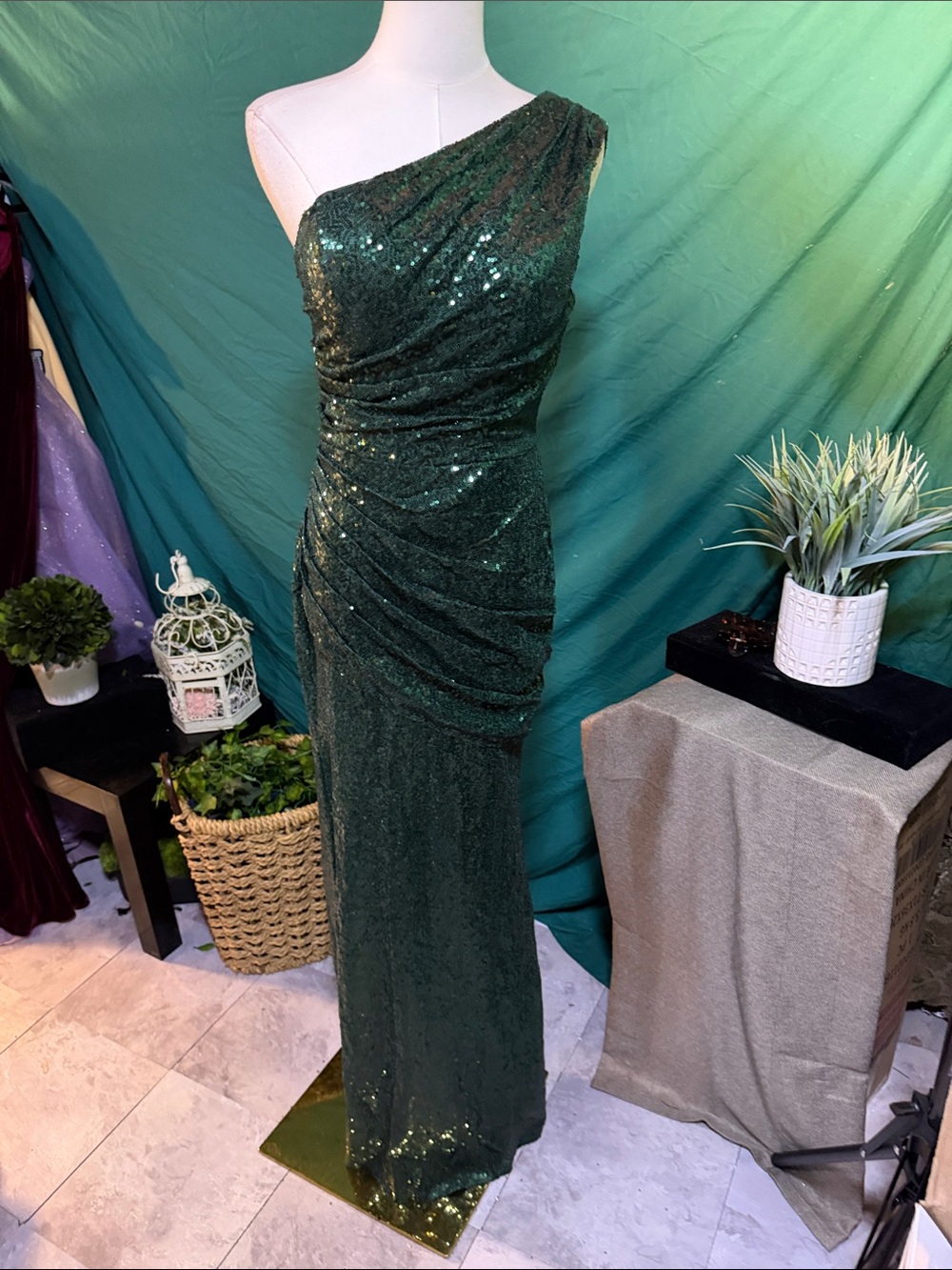 One-Shoulder Emerald Green Sequin Evening Gown